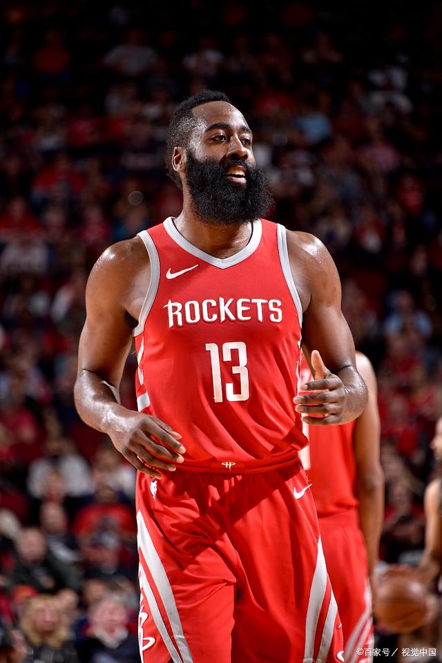 戈麦斯：儿子喜欢皮尔洛，我说光脚法好没用也要学习加图索（戈麦斯：儿子崇拜皮尔洛，但我提醒他光有脚法不够，还要向加图索学习）