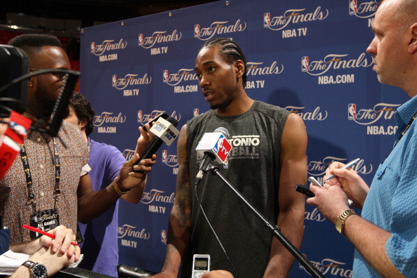 中足联财务约定：球员收取合同外价值超一万元现金或物品需报备（中足联新规：球员合同外收受超1万元款物须报备）