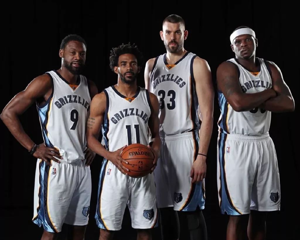 图片报：葡体主席曾在部队服役，成葡体高层前是葡体的队医（图片报：葡体主席有军旅背景，升任高层前曾担任球队队医）