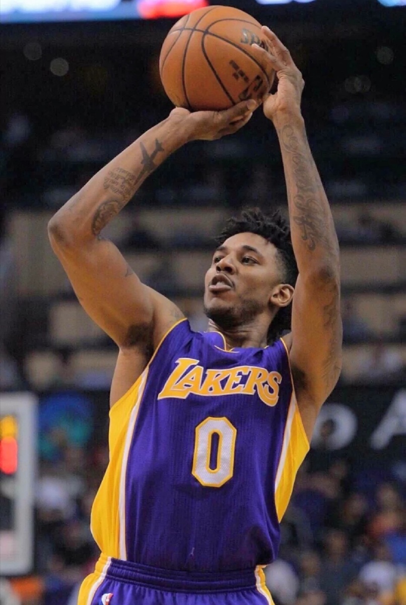 库蒂尼奥：利物浦对阵国米谁犯错更少谁就赢；齐沃确实是领袖（库蒂尼奥：利物浦碰国米，少犯错者将取胜；齐沃确是领袖）