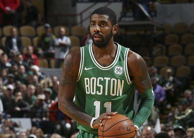 辽宁全场三分25中6，出现了高达23次失误（辽宁三分手感低迷25投仅6中，失误高达23次）