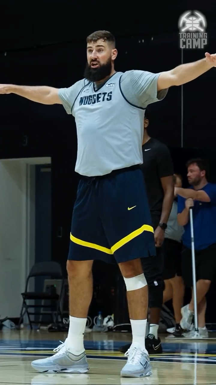 阿尔科亚诺的士气与“帮助”：巴萨二队的艰难一战（士气与“援手”齐发：阿尔科亚诺让巴萨B队陷入苦战）