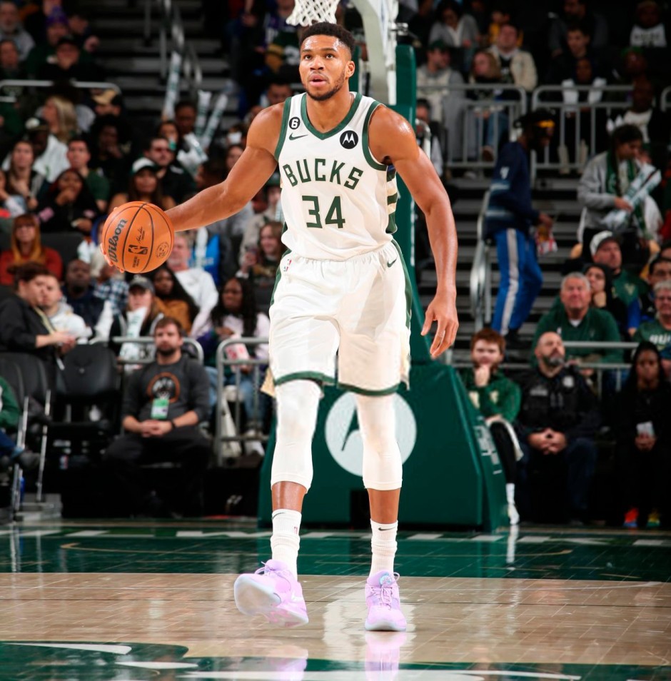 卡萨诺：我曾说过穆里尼奥已经废了，现在阿莱格里也快了（卡萨诺：我此前称穆里尼奥已不行，如今阿莱格里也将步其后尘）