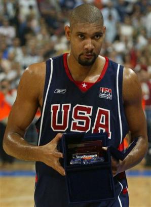 半场开香槟，兰德维尔以为自己稳了，没想到查里尔的输出还在后面！（半场提前庆祝，兰德维尔自认胜券在握，岂料查里尔后程火力更猛！）