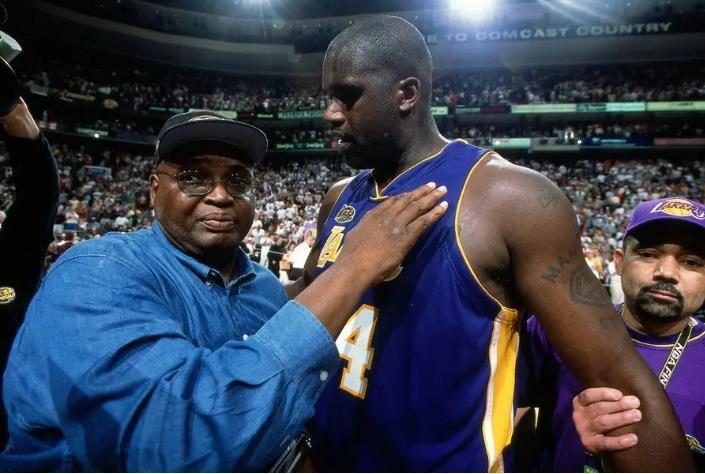 本赛季意甲门将零封榜：普罗韦德尔、斯维拉尔、迈尼昂前三（意甲本赛季门将零封数排名：普罗韦德尔、斯维拉尔、迈尼昂分列前三）