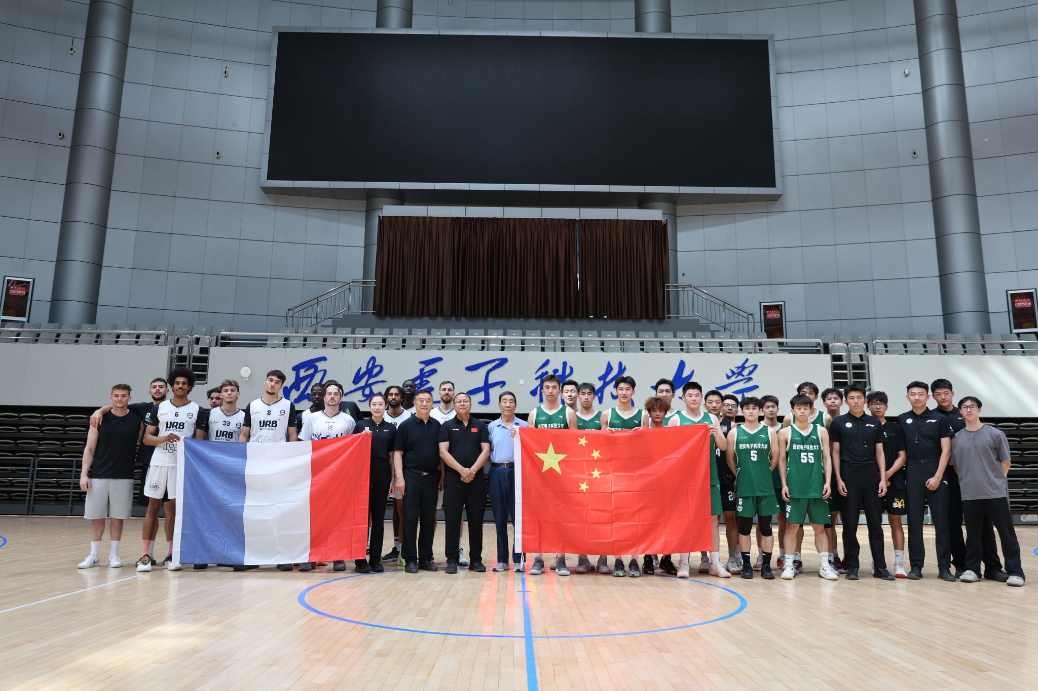 德天空：因西涅希望再次征战意甲，德甲对他也是可行的选择（德天空：因西涅盼重返意甲，德甲亦为现实选项）